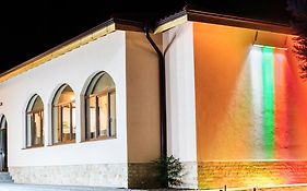 Хотел Никол